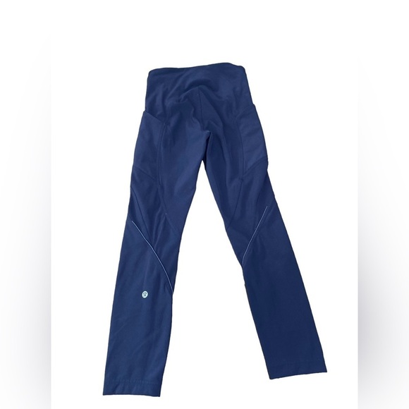 Lululemon Navy Thighs  7/8 high Rise - Picture 3 of 8